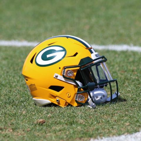 Packers’ WRs meet with QBs after Rodgers’ rant