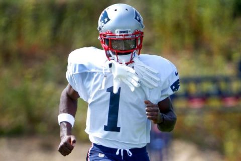 Source: Brown travels with Patriots on Miami trip