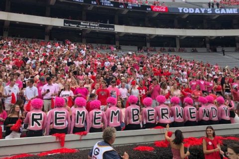 Anderson stirred by UGA pink out: ‘Overwhelmed’