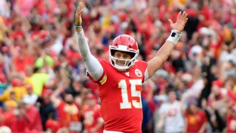 Takeaways: Fast starts by Chiefs, Pats, Cowboys