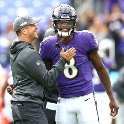 Harbaugh defends keeping Lamar in up 32 points