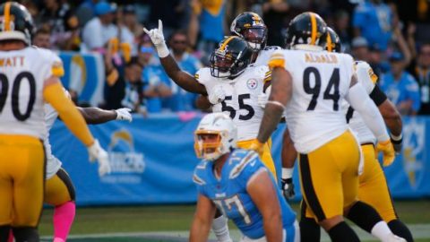 Devin Bush gets Steelers started right with scoop-and-score