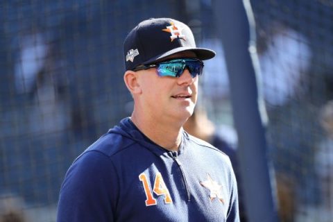 Hinch: Talk of Astros whistling pitches a ‘joke’