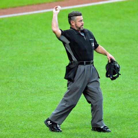 MLB looking into longtime umpire Drake’s tweet