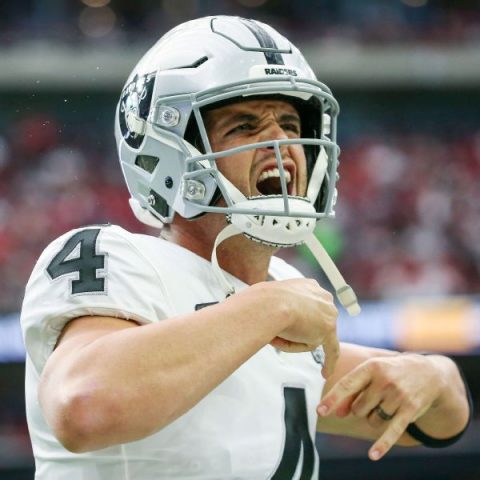 Carr would ‘probably quit’ if Raiders traded him