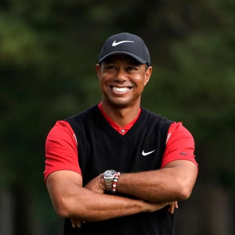Tiger selects himself for Presidents Cup roster