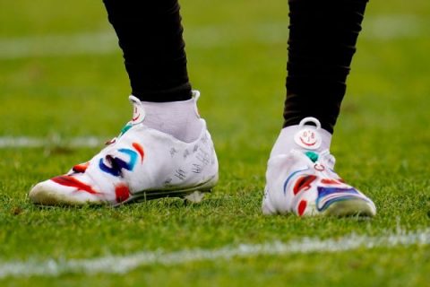 OBJ, Landry told by NFL to change cleats or sit