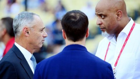 What the latest twist in MLB talks means for a 2020 season