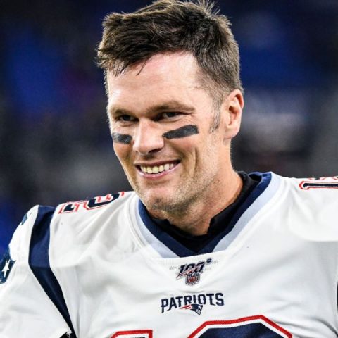 Brady jokes his dislike of Cowboys started at birth