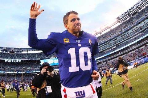 Eli gets ‘special’ win, standing O in likely finale