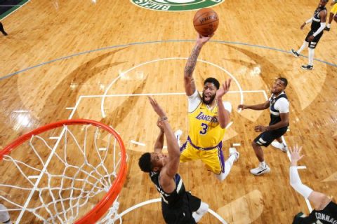 Lakers’ Davis on dunk contest: ‘That’s not me’