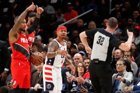Wizards’ Thomas fined $25K for contact with ref