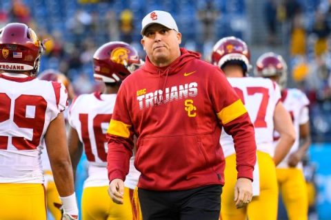 USC, seeking ‘change in leadership,’ fires Helton