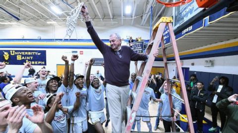 Jim Calhoun builds another winner with Division III St. Joseph