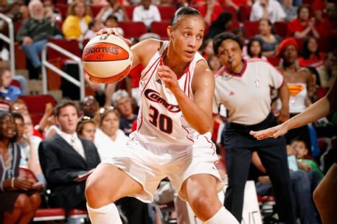 Ex-WNBA player to coach men’s juco hoops team