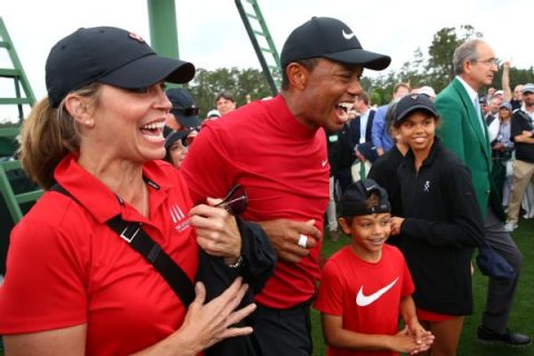 Emotional Tiger relives Masters victory with Nantz