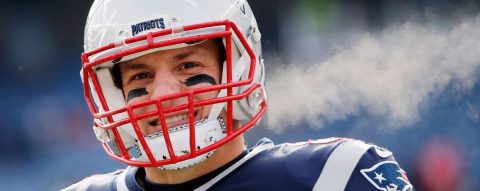 Agent: Gronk dealt to Bucs, reunited with Brady