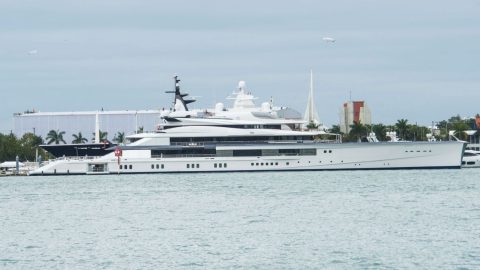 Jerry Jones’ yacht to Mike Vrabel’s house: Best of 2020 NFL draft in-home setups