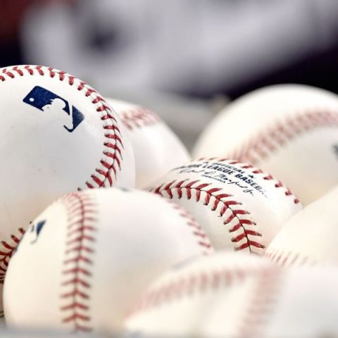 9 MLB players, 4 staffers test positive on intake