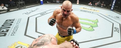 Can Glover Teixeira make a UFC title run? And when should the main event have been stopped?