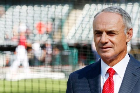 MLB owners vote to proceed with 2020 season
