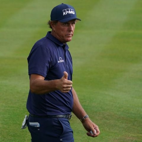 Lefty leads Travelers in 1st event since turning 50