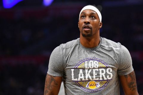 Lakers won’t replace Howard, ‘hopeful’ he’ll play