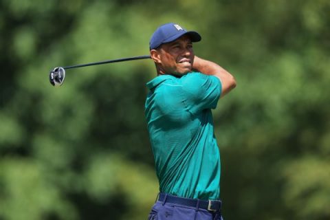 Tiger’s back better in Memorial third round