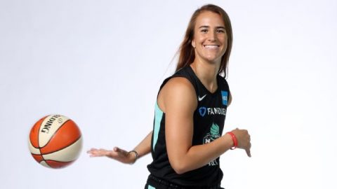 An encounter with Sabrina Ionescu’s proud father goes viral