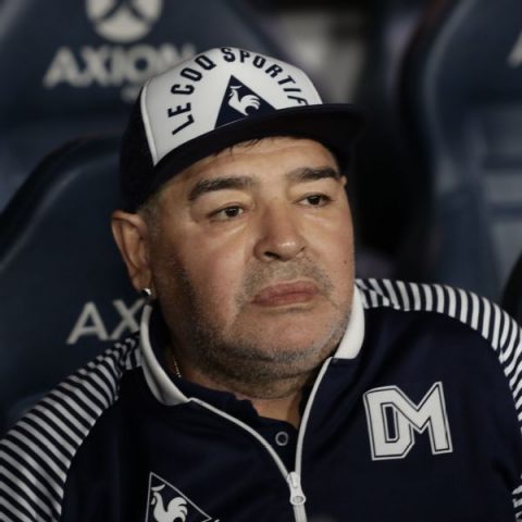 Maradona to have emergency brain surgery