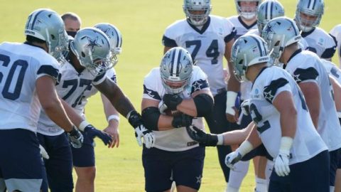 Best of Friday at NFL training camps: Teams practice in pads; Cowboys, Chiefs rookies stand out