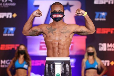 Boxer Ware does CPR on official before weigh-in