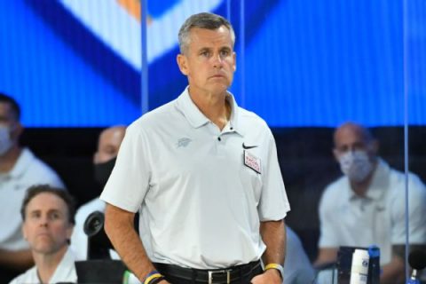 Bulls officially hire Donovan as next head coach
