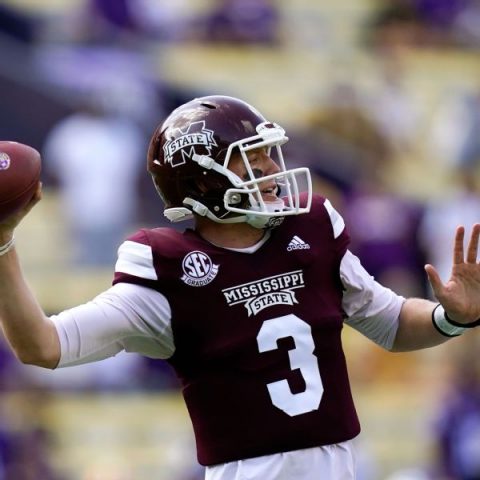 Miss. St.’s Costello sets passing mark as LSU falls