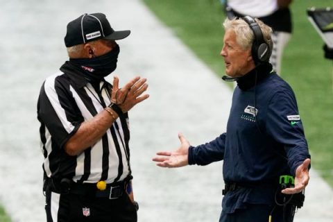 NFL memo: Penalty to talk to ref without mask
