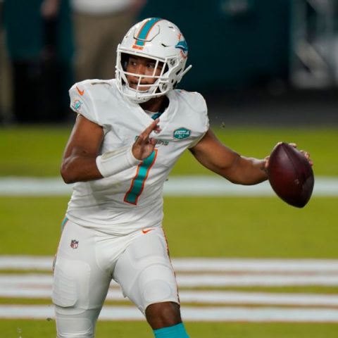 Dolphins’ Tagovailoa debuts to rousing reception
