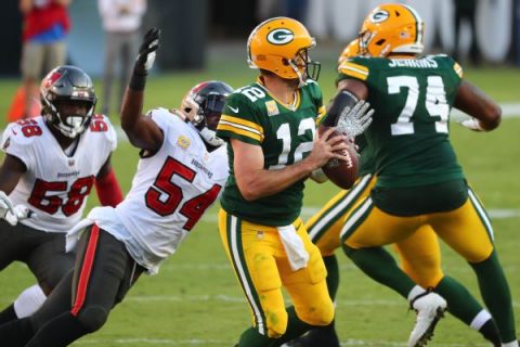 Rodgers stifled by Bucs’ defense as Packers lose