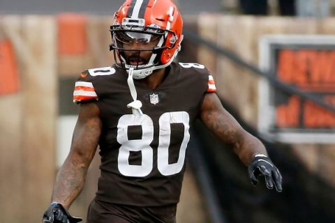 Browns down 4 WRs due to COVID-19 protocols