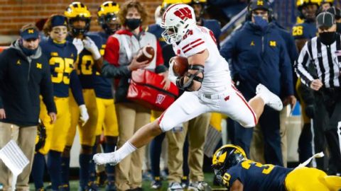 A mind-boggling Big Ten, QB drama and fake spikes are all we needed in Week 11