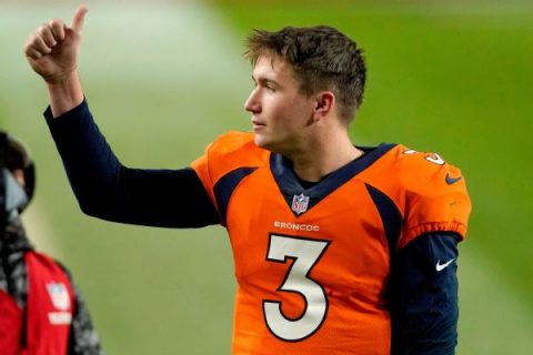 Four Broncos QBs fined for not wearing masks