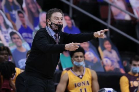 Pitino logs first college hoops win in three years