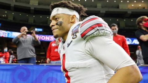 Would Eagles trade up for Justin Fields?