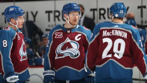 How the Avalanche are handling being a top Stanley Cup favorite
