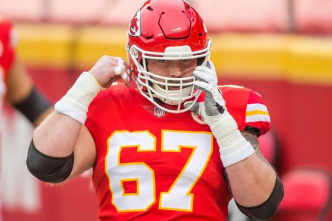 Sources: Chiefs’ barber tests positive amid cuts