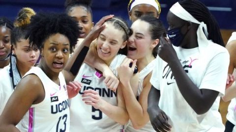 Bracketology: UConn replaces South Carolina at No. 1 overall