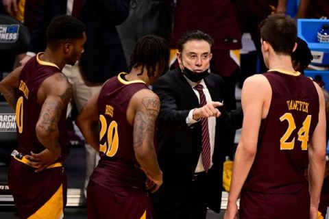 Pitino ‘in heaven’ at Iona, done with the ‘big-time’