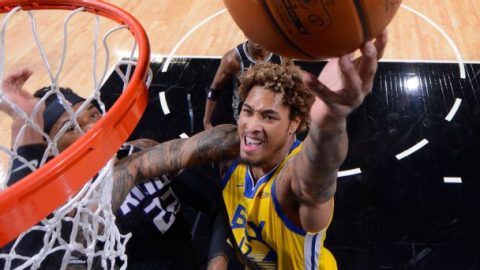 Warriors want Oubre back, but ‘takes 2’ to agree