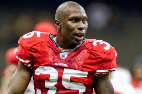 Ex-NFL player Adams kills 5 in SC, then himself