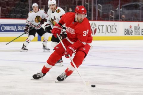 Caps acquire Red Wings’ Mantha in blockbuster
