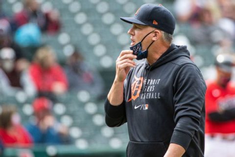 Hinch reflects on highs, lows with Astros in return
